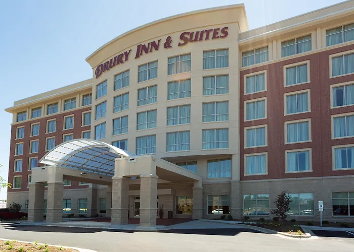 Drury Inn & Suites