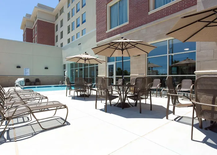 Drury Inn & Suites