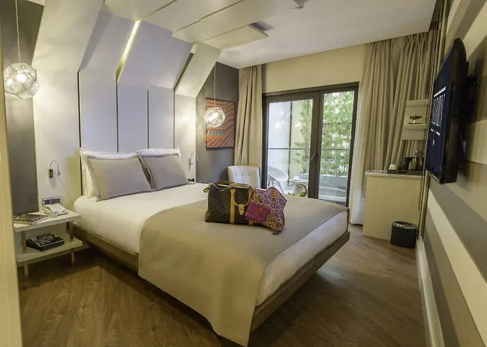 Maroon Hotel Pera