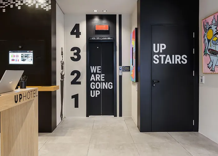 Up Hotel