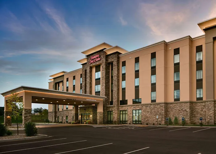 Hampton Inn & Suites-Hudson Wisconsin