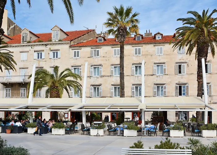 Hotel Adriana
