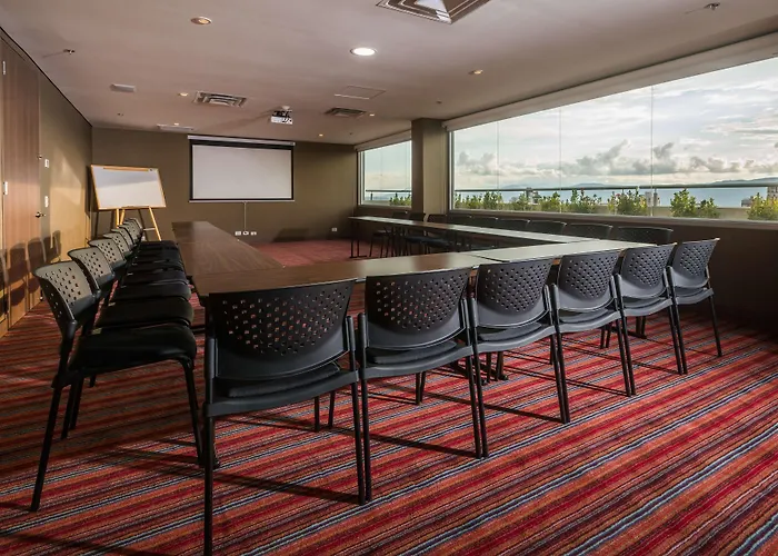 Hotel Hampton By Hilton Bucaramanga