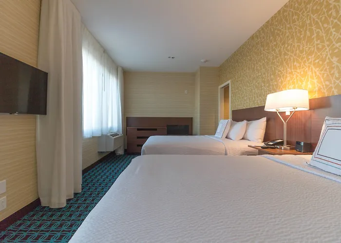 Fairfield By Marriott Regina Hotel