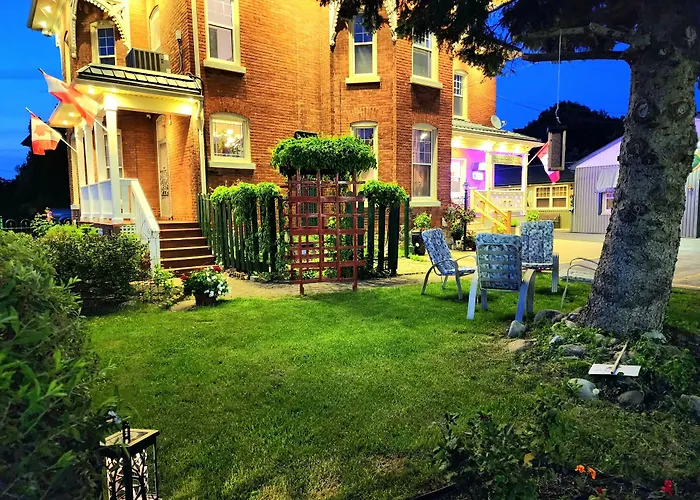 Maple Leaf Motel