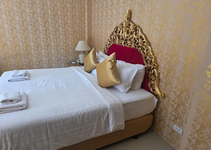 Nakaraj Princess Chiang Rai - Walking Street