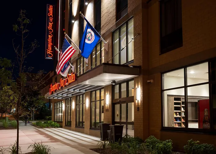 Hampton Inn And Suites Minneapolis University Area, Mn