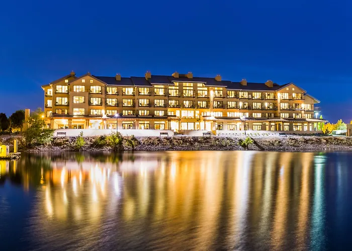 The Lodge At Columbia Point