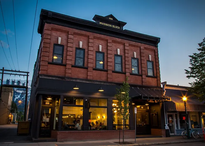 Eleven Revelstoke Lodge