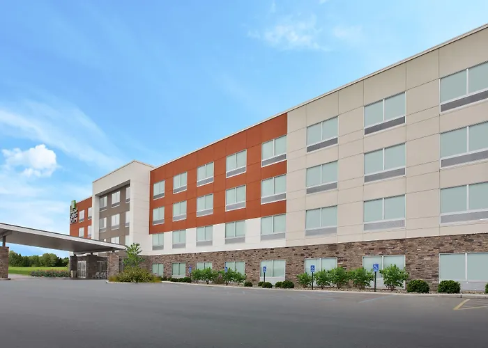 Holiday Inn Express & Suites - Parkersburg East By Ihg