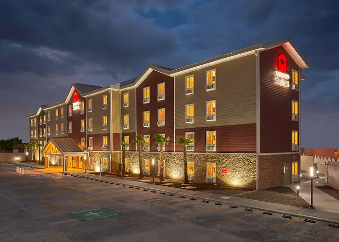 Extended Suites Tijuana Macroplaza