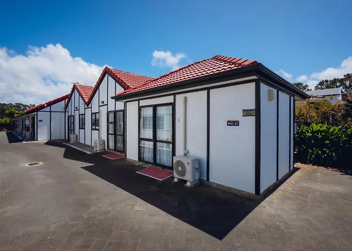 Summer Inn Motel - Newly Renovated
