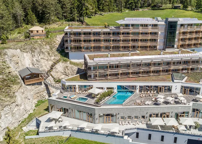Nidum - Casual Luxury Hotel