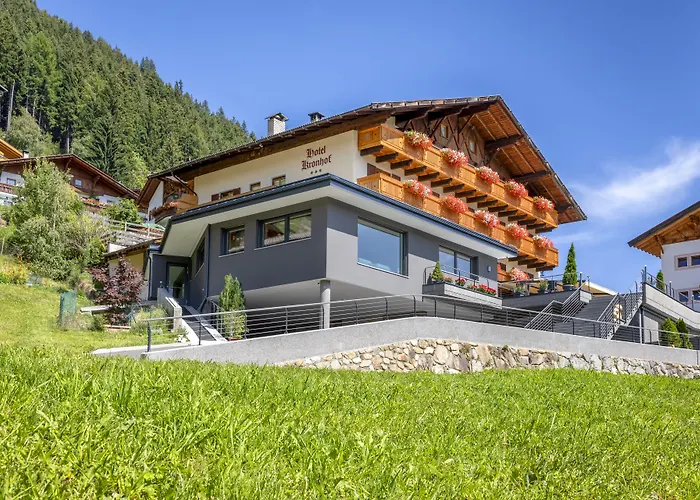 Hotel Kronhof Moso In Passiria