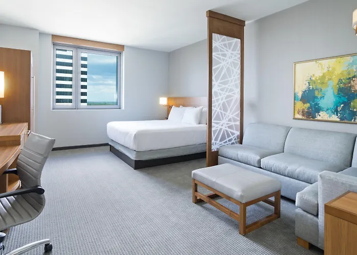 Hyatt Place St. Petersburg/Downtown