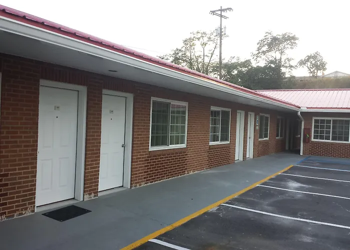 Budget Inn Breezewood