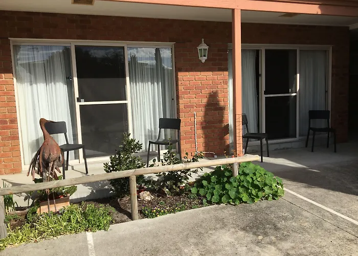 Inverloch Central Motor Inn