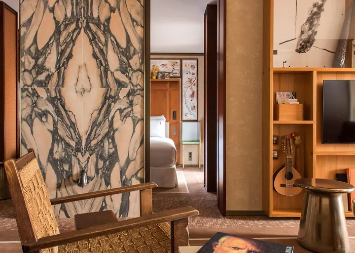 Brach Madrid - Evok Collection