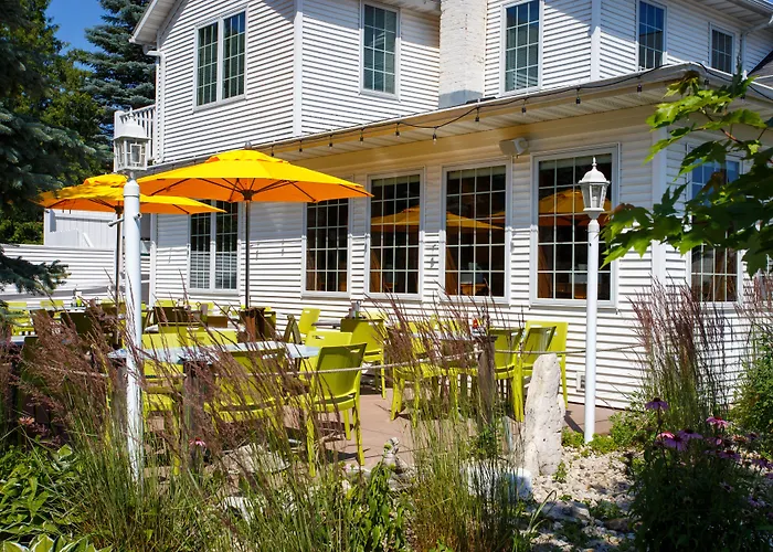 Julie'S Park Cafe & Motel