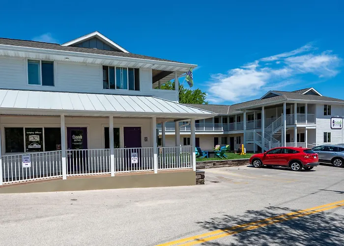 Julie'S Park Cafe & Motel