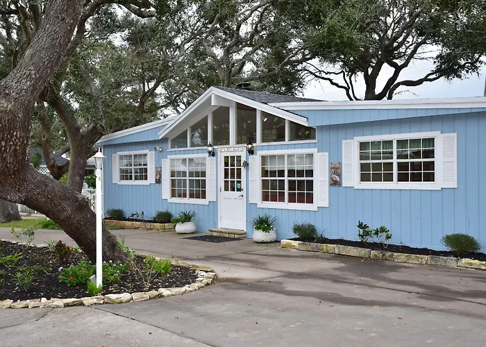 D&R Pelican Bay Resort Rockport