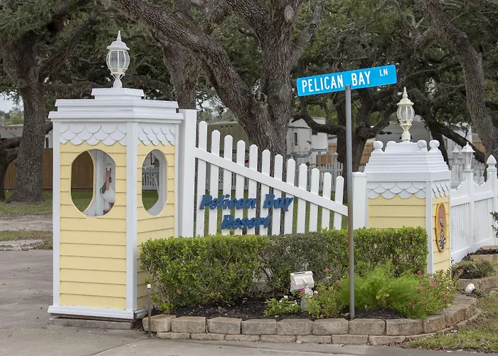 D&R Pelican Bay
