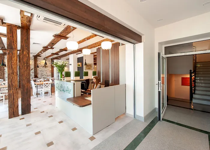 Plaza Boutique Hotel