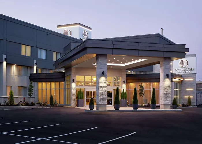 Doubletree By Hilton Montreal Airport