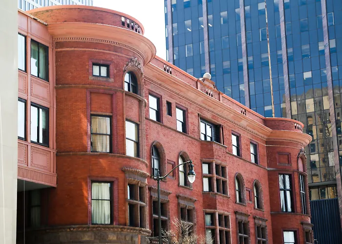 The Detroit Club Hotel