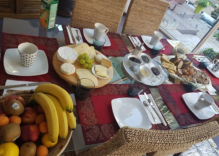 La Villa Des Sens Lattes