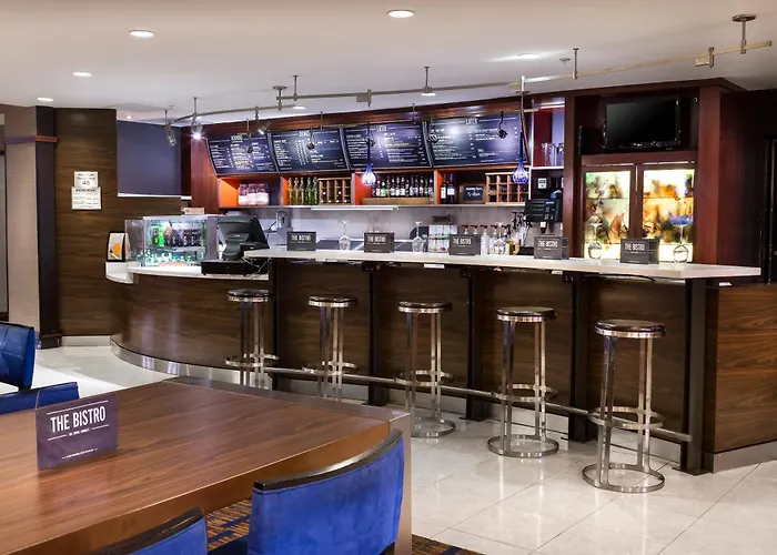 Courtyard By Marriott Columbia