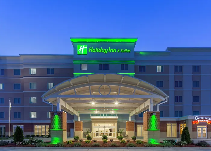Holiday Inn & Suites - By Ihg