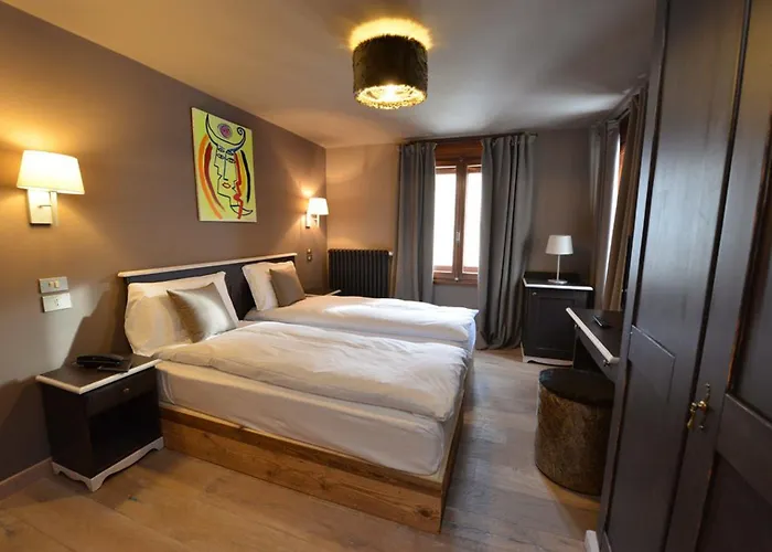 Art Hotel Grivola Breuil-Cervinia