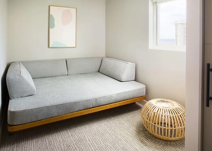 The Laylow Waikiki, Autograph Collection