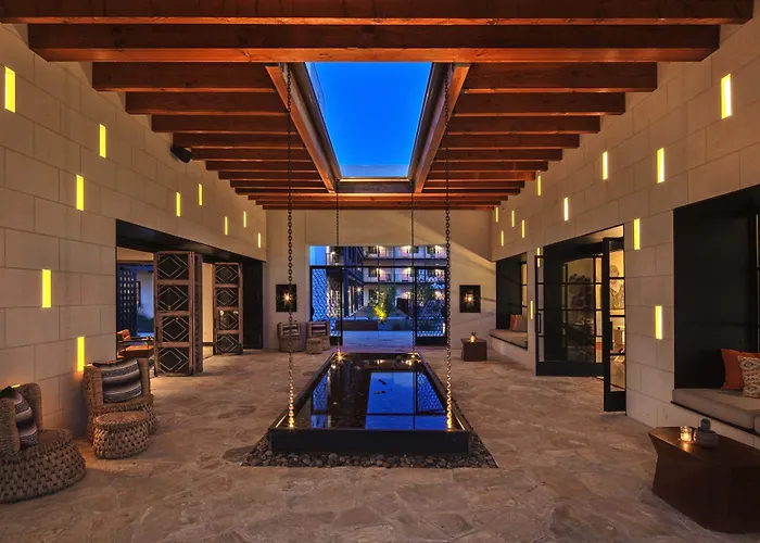 Texican Court, By Valencia Hotel Collection