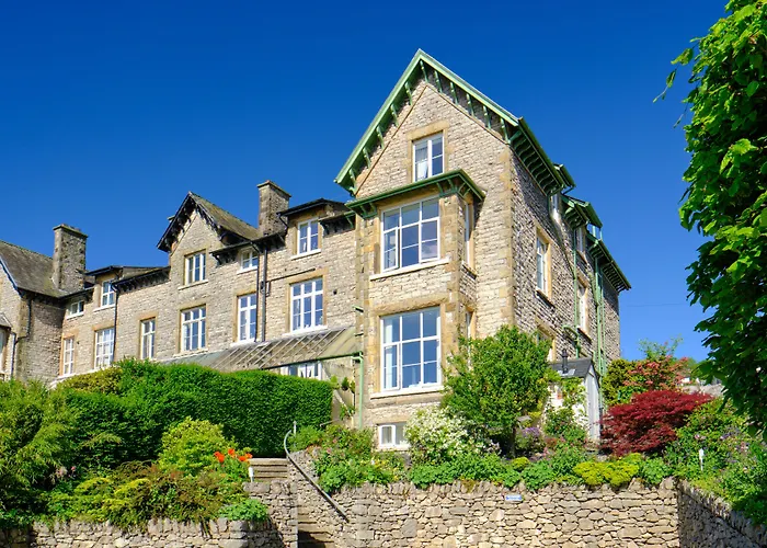 Corner Beech House