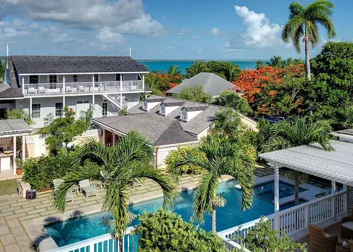 Eleven Bahama House Hotel Dunmore Town