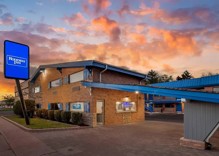 Rodeway Inn Lyons - La Grange