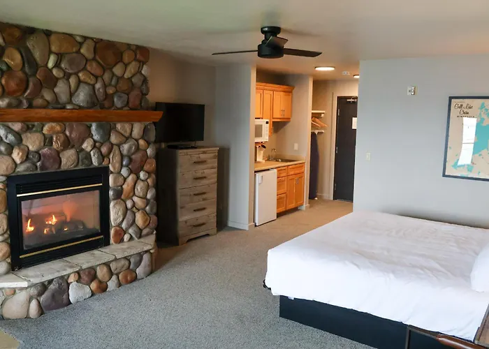 Quarterdeck Resort
