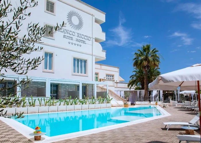 Bianco Riccio Suite Hotel