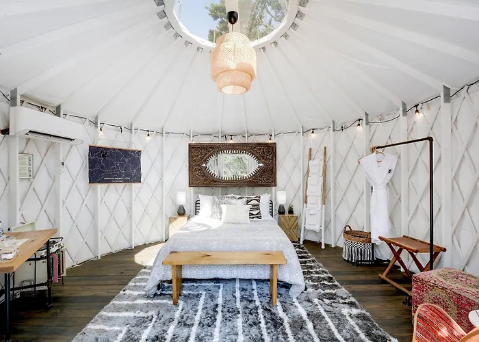 Lucky Arrow Retreat Hotel Dripping Springs