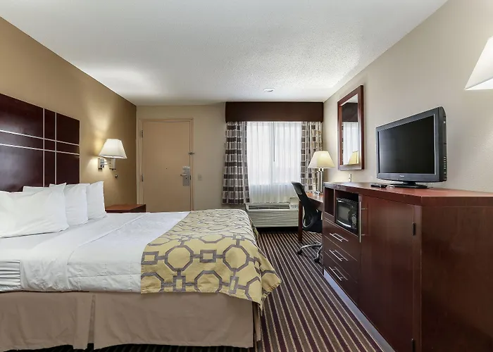Baymont By Wyndham Bowling Green