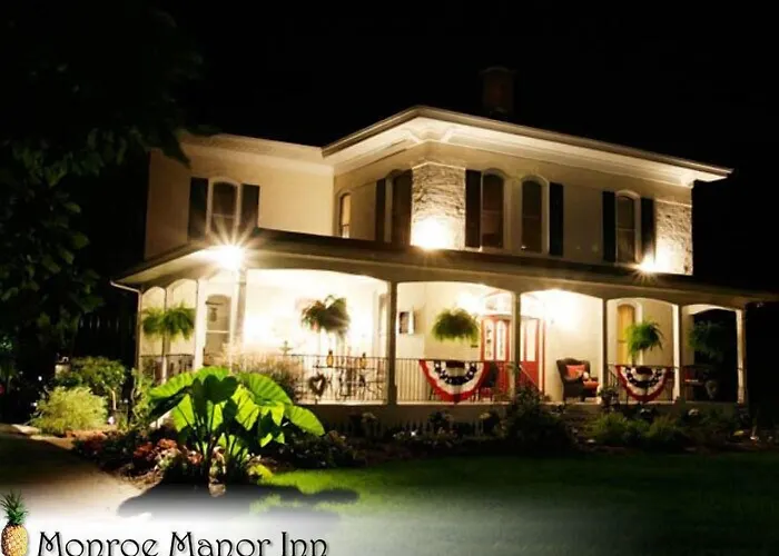 Monroe Manor Inn