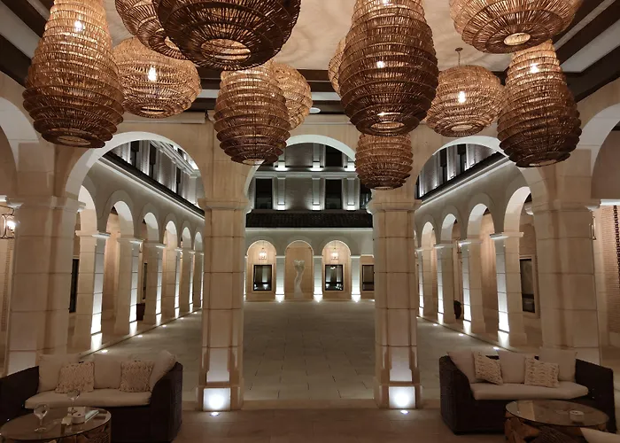 Ansares Hotel