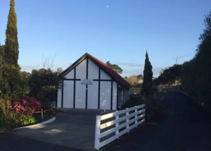 Castle Court Motel Wellsford