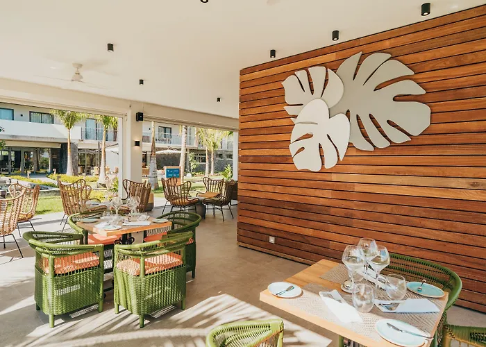 Domaine De Grand Baie Aparthotel
