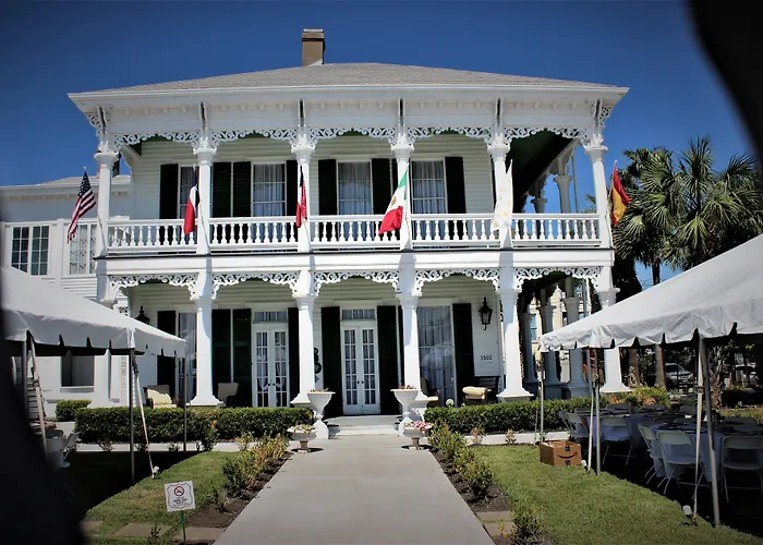 The George Manor