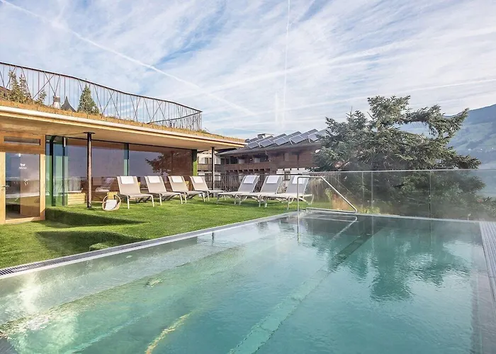 Gartenhotel Crystal Fügen