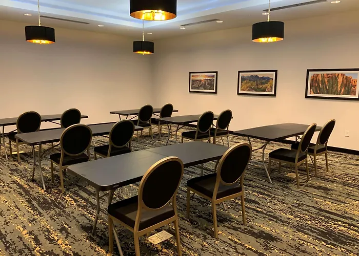 La Quinta Inn & Suites By Wyndham Maricopa Copper Sky