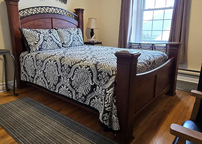 Baldachin Inn Merrickville
